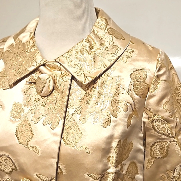Royal Lynne Made in Royal Crown Colony of Hong Kong vintage gold brocade coat 12 - Picture 2 of 15